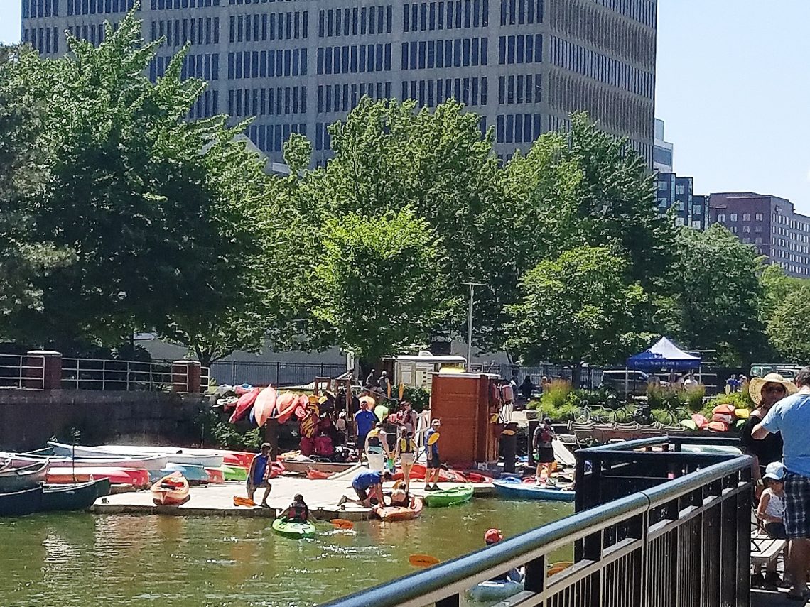 Charles River Canoe & Kayak